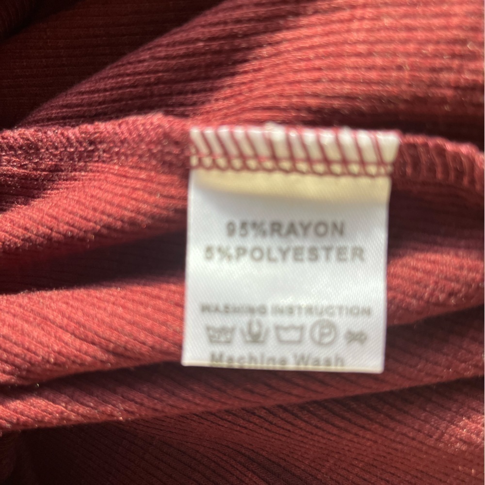NWT Hao MeiLi Chic Openwork Sleeve Top - Picture 10 of 10